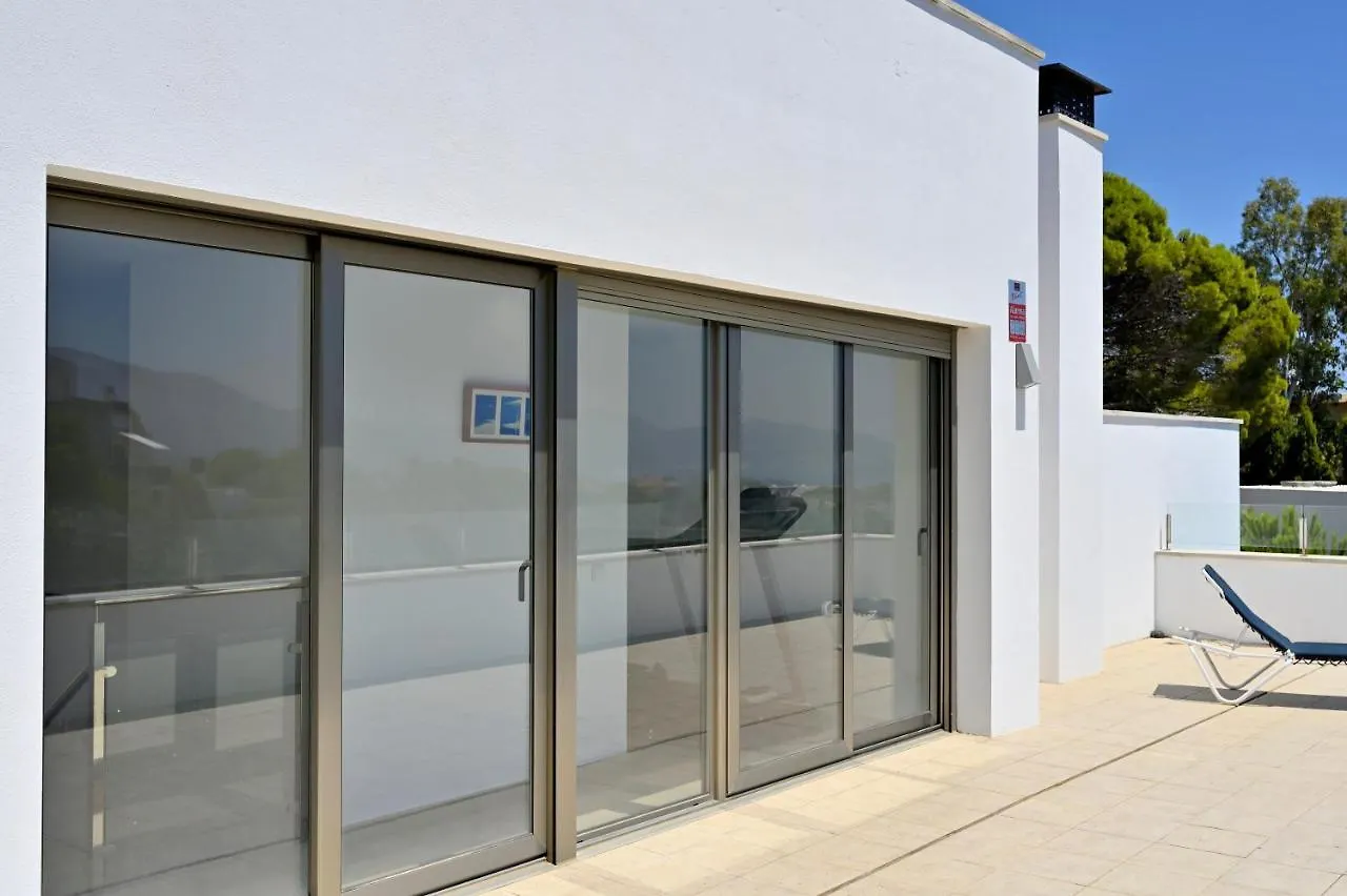 Feriehus Welcs Villa Moderna 031 Emp Con Piscina Y Vistas Llança